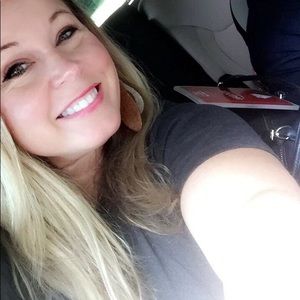 Meet your Posher, Christy